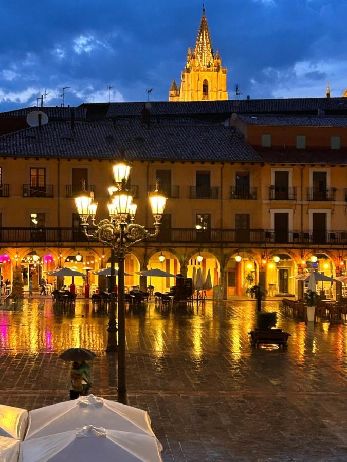 SweetHome Plaza Mayor de León Exterior foto